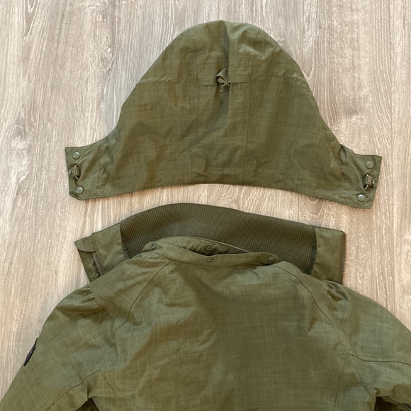 Roxy Ski Jacket - Picture 6 of 9